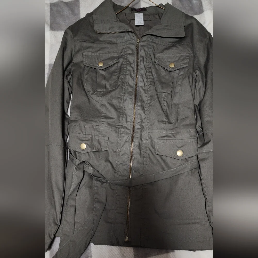 Spring jacket - Picture 3 of 5